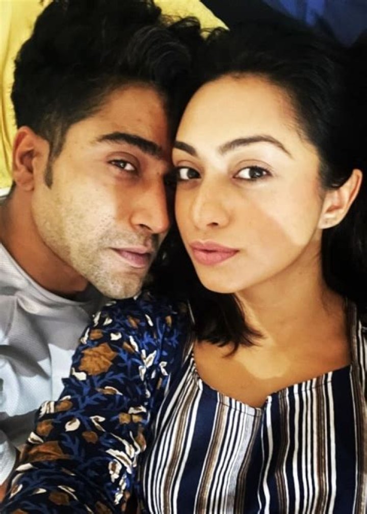 Abigail Jain and Sanam Johar smiling in a picture