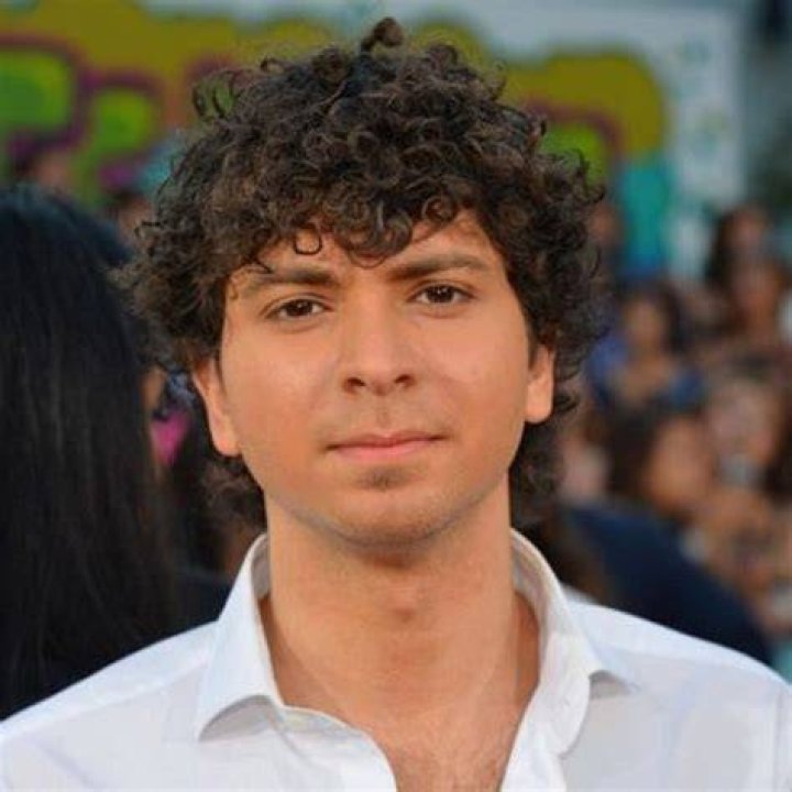 Adam G. Sevani posing in front of the pyramids in December 2020
