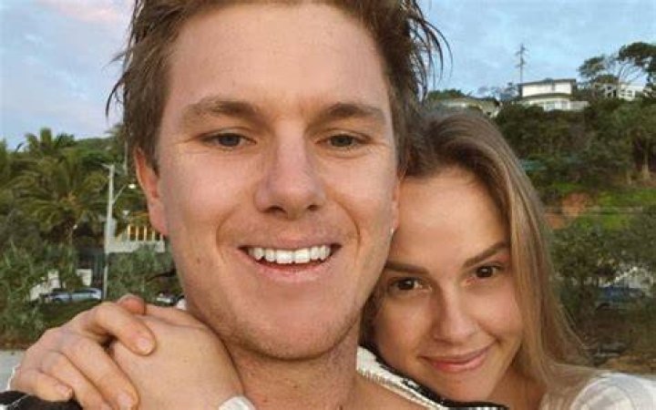 Adam Zampa and Hattie Palmer in a selfie in January 2019