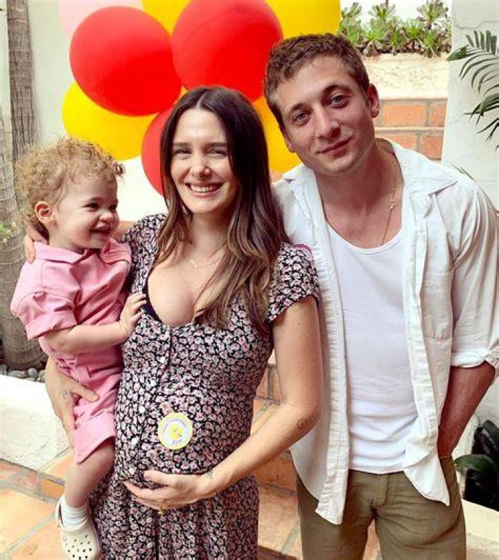 Addison Timlin with Jeremy Allen White in July 2017