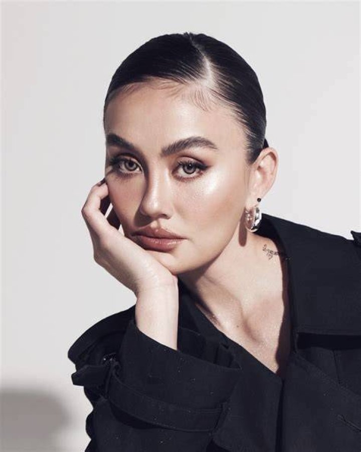 Agnez Mo looking radiant in an Instagram selfie in October 2017