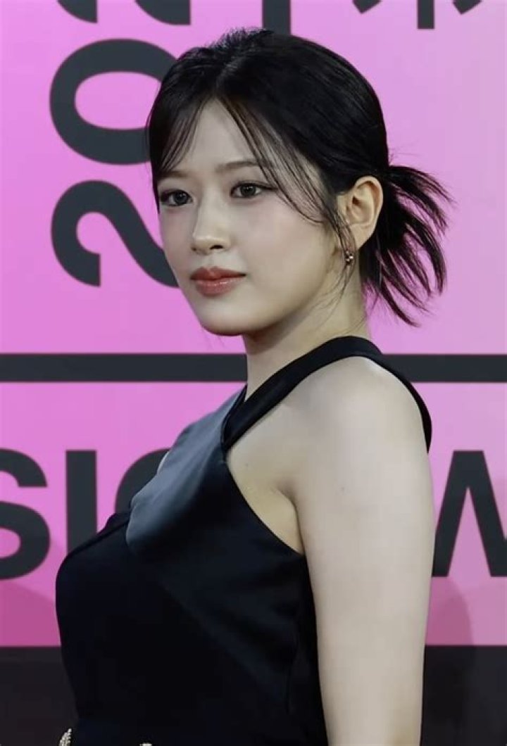 Ahn Yu-jin in a selfie in December 2017