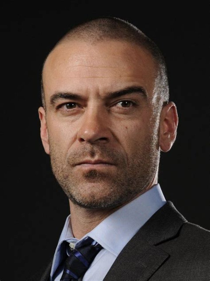 Alan van Sprang as seen while taking a car selfie in February 2019