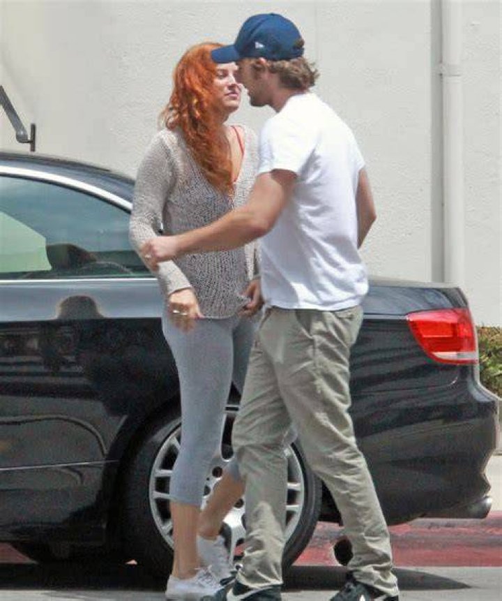 Alex Pettyfer and Riley Keough