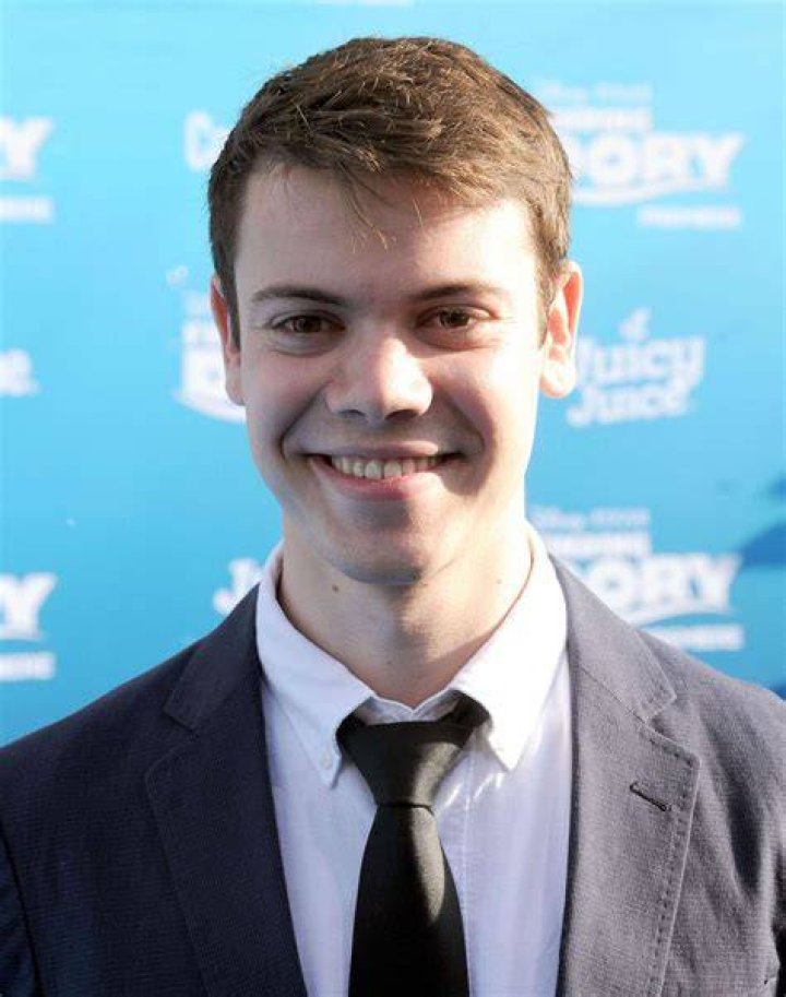 Alexander Gould as seen in a picture alongside his 'Weeds' family in July 2012