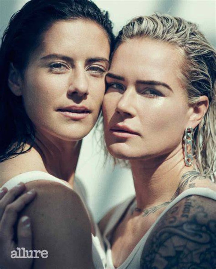 Ali Krieger (Left) and Ashlyn Harris as seen in October 2017
