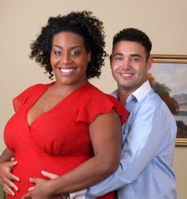 Alison Hammond and Jamie Savage leaving the hotel in 2016