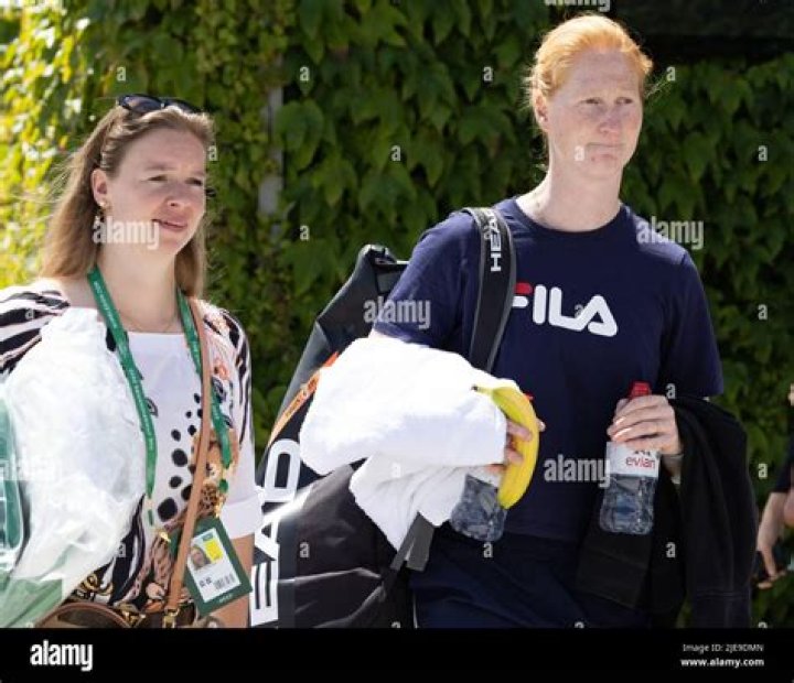 Alison Van Uytvanck and Emilie Vermeiren, as seen in May 2022