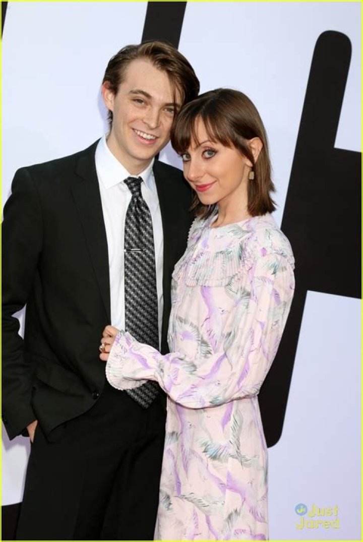 Allisyn Ashley Arm and Dylan Riley Snyder in an Instagram selfie in December 2017