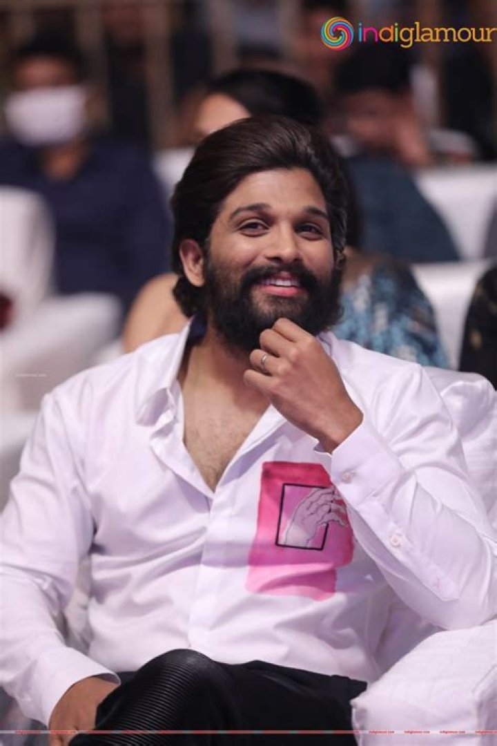 Allu Arjun at the 62nd Filmfare Awards South ceremony in July 2015