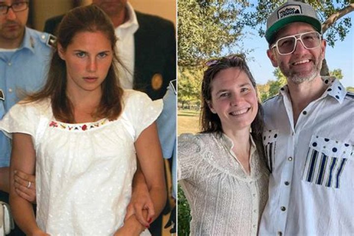 Amanda and her husband Christopher Robinson dress up during the 4th of July celebrations in 2019