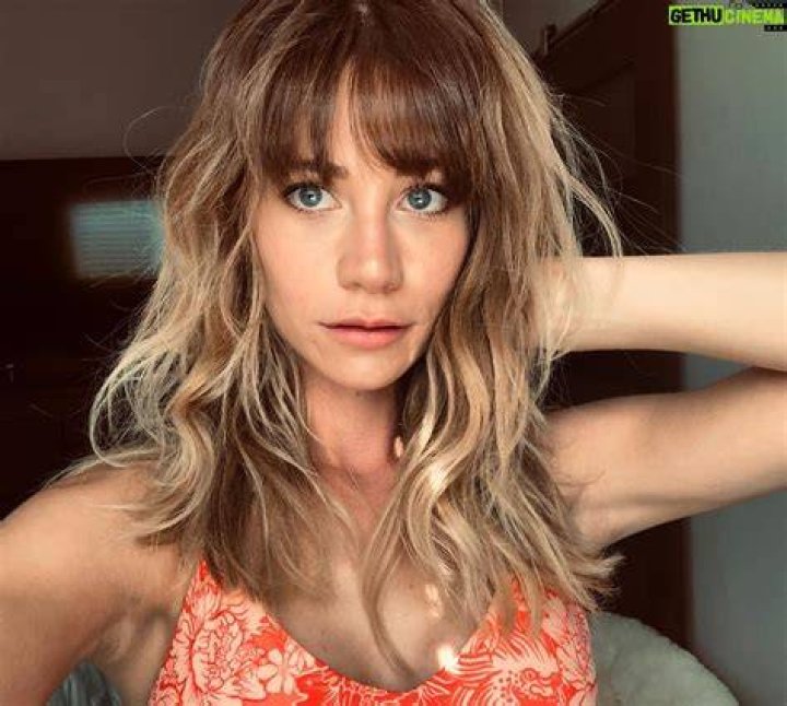 Amanda Leighton in an Instagram selfie as seen in October 2017