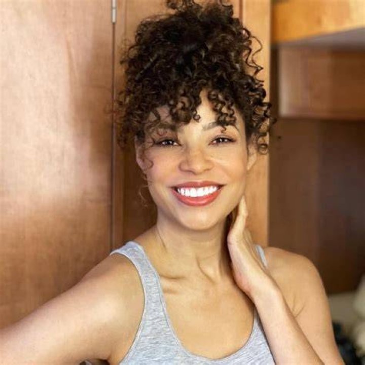 Amanda Payton as seen while smiling for the camera in London, United Kingdom in 2021