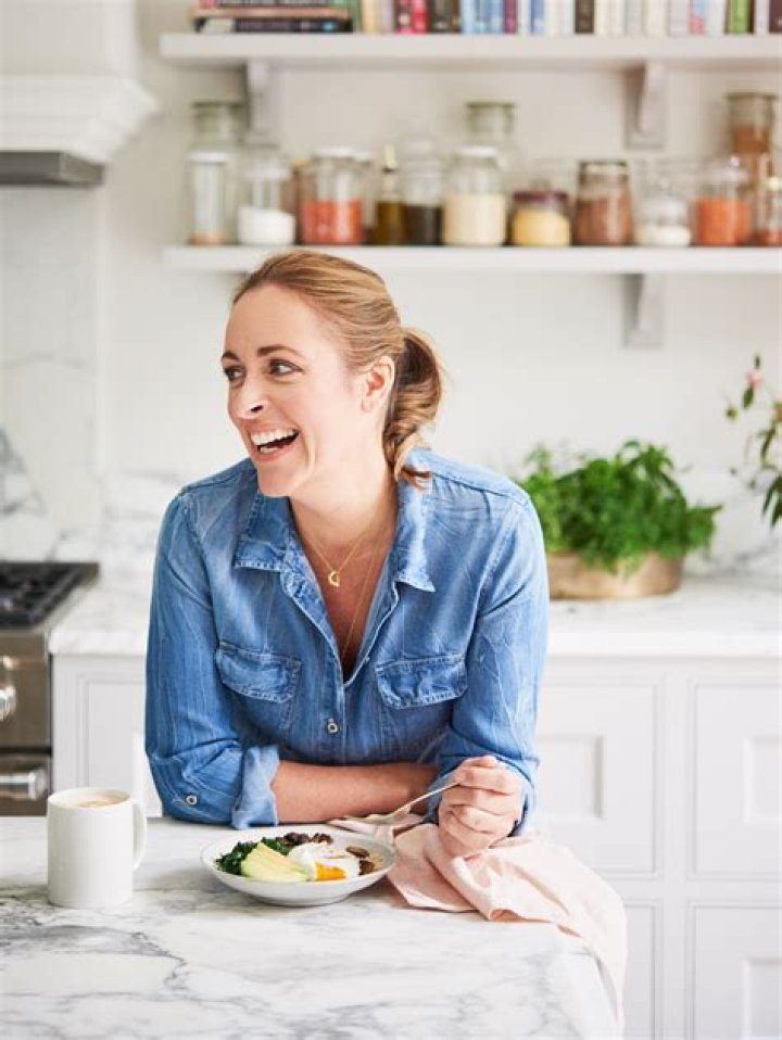 Amelia Freer photoshoot in the kitchen