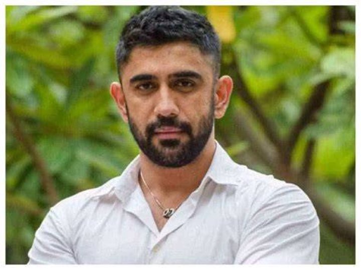 Amit Sadh and Faridoon Shahryar in a selfie in January 2018