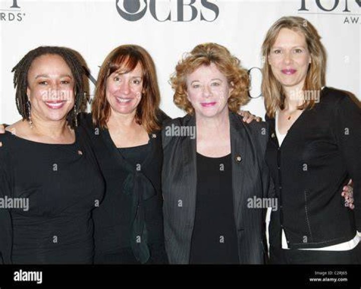 Amy Morton and Rondi Reed (Left) in the play 'August Osage County' by Tracy Letts and directed by Anna D. Shapiro in 2007