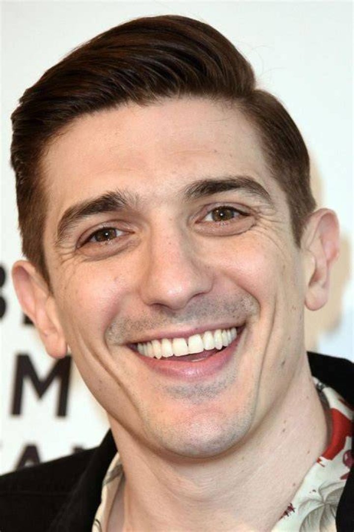 Andrew Schulz saying Hi to all from Russia in September 2019