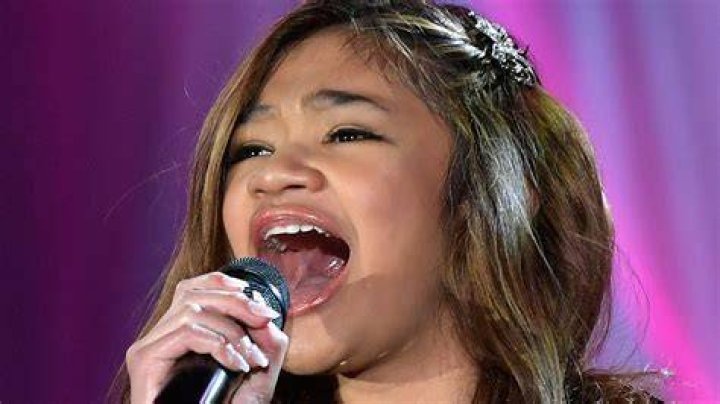 Angelica Hale with her younger sister as seen in September 2018