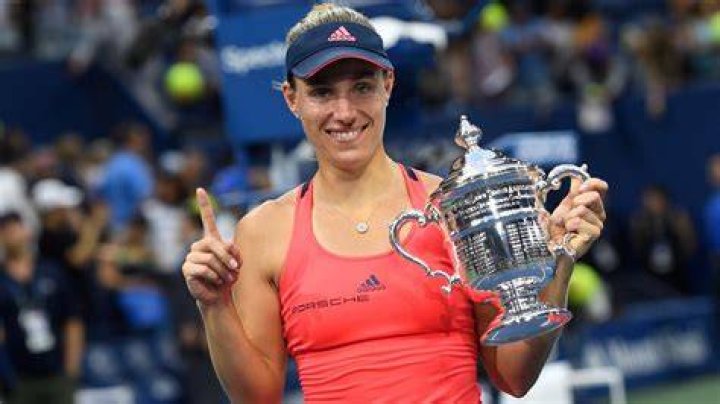 Angelique Kerber 2016 US Open Women&rsquo;s Singles trophy New York