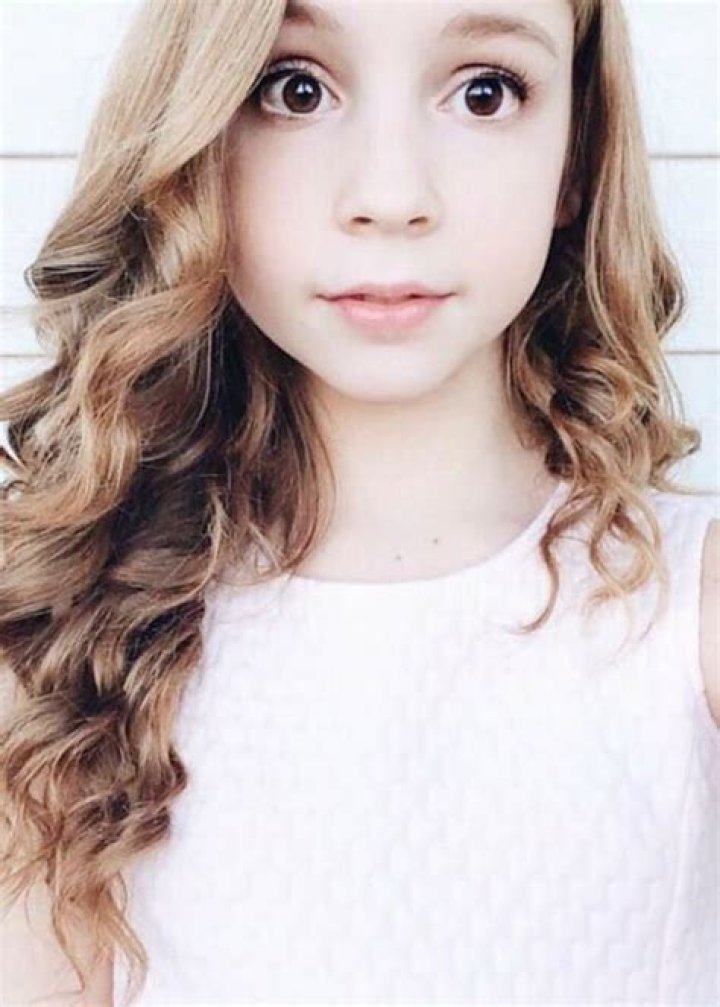 Anna McNulty in a selfie as seen in October 2015