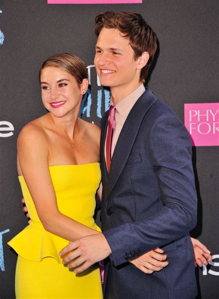 Ansel Elgort and Shailene Woodley