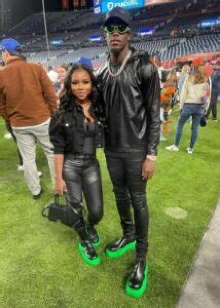 Antoinette Tharp as seen in a picture with her boyfriend Jerry Jeudy and their daughter in September 2022