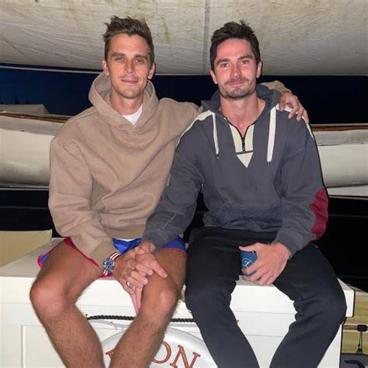 Antoni Porowski (Right) in a selfie with Jonathan Van Ness