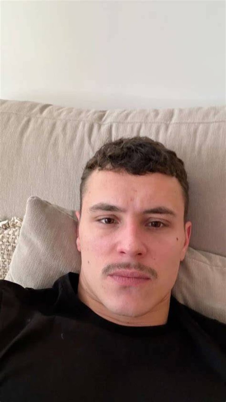 Ar&oacute;n Piper in a selfie in December 2019