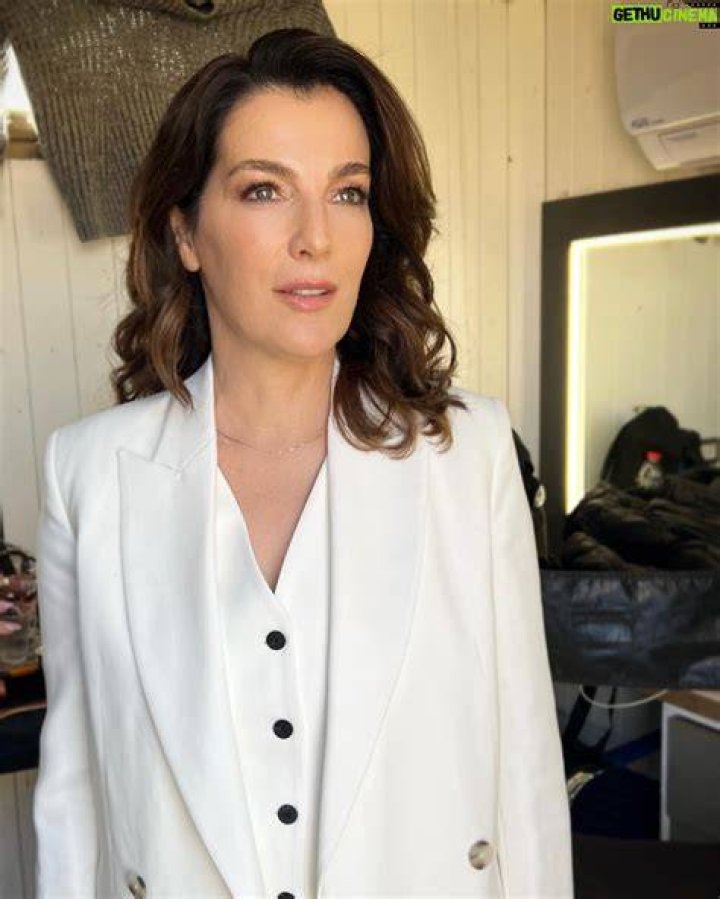 Ayelet Zurer in an Instagram selfie as seen in April 2018