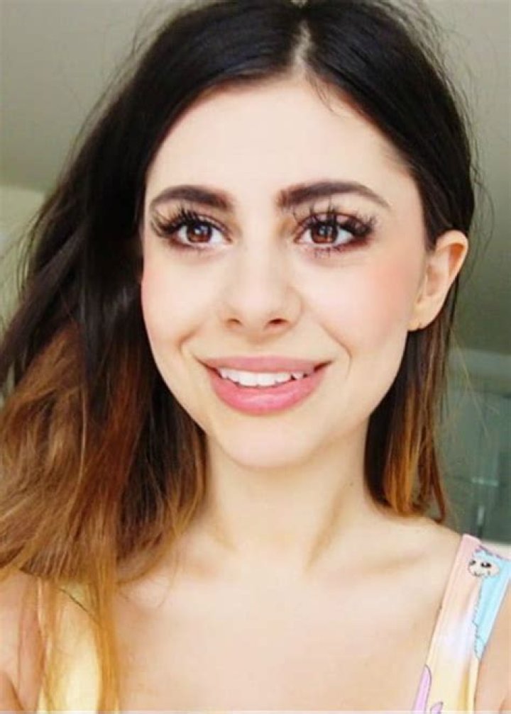 Azzyland in an Instagram selfie as seen in October 2016