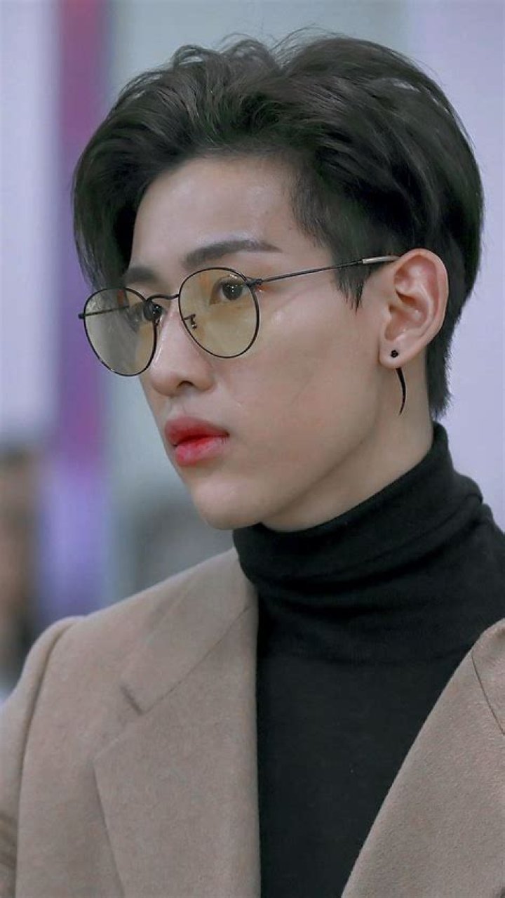 BamBam in an Instagram selfie in May 2018
