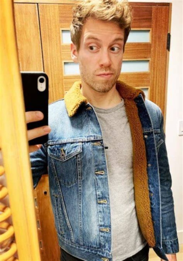 Barrett Foa in November 2019 declaring that no teddy bears were harmed in the making of his jacket