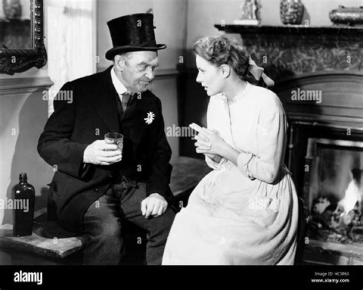 Barry Fitzgerald and Maureen O&rsquo;Hara as seen in a still from the American film 'The Quiet Man' (1952)