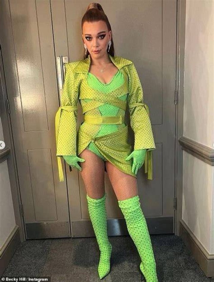 Becky Hill in an Instagram selfie from February 2020