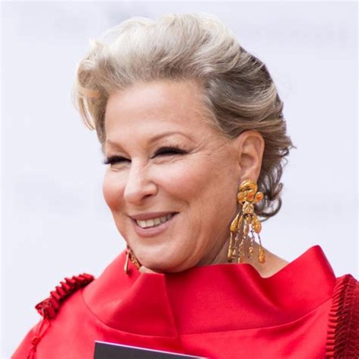 Bette Midler's photograph from August 1973