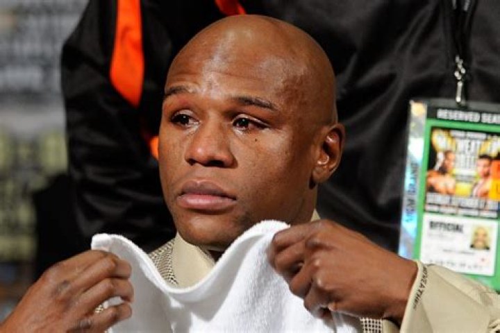Boxer Floyd Mayweather, Jr. arrives at the Spike TV's Guys Choice Awards 2015 on June 6, 2015 in Culver City, California