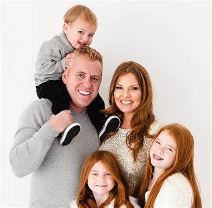Brandi Redmond with her family in the past