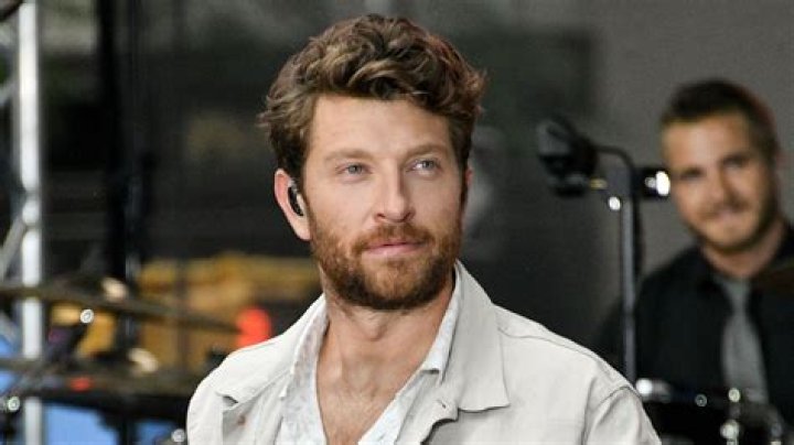 Brett Eldredge in a promotional shoot for Atlantic Recording in 2008