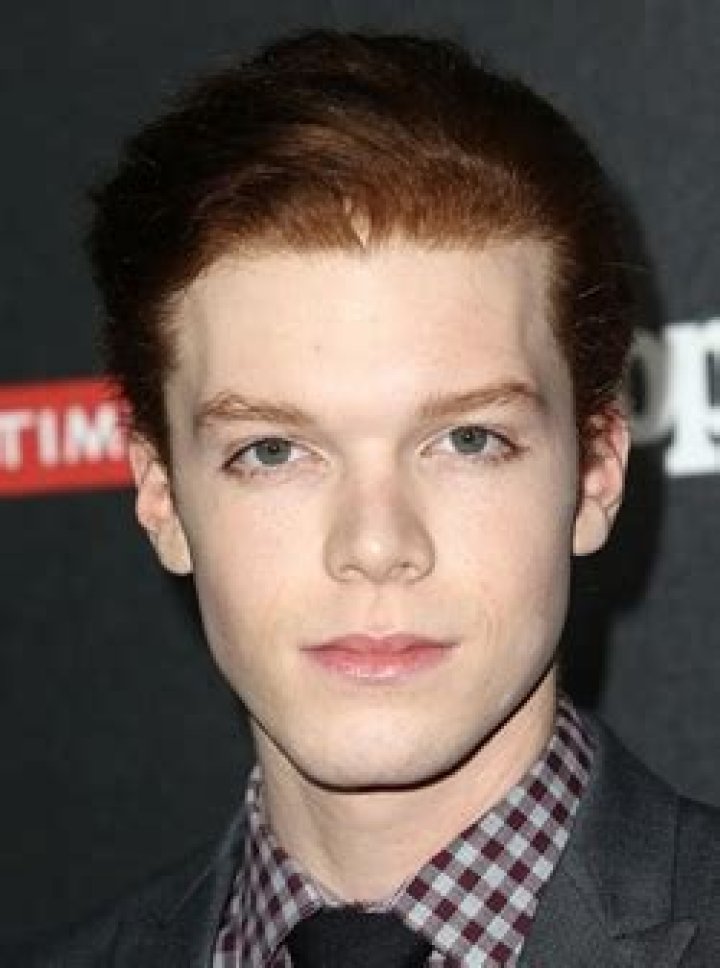 Cameron Monaghan weight