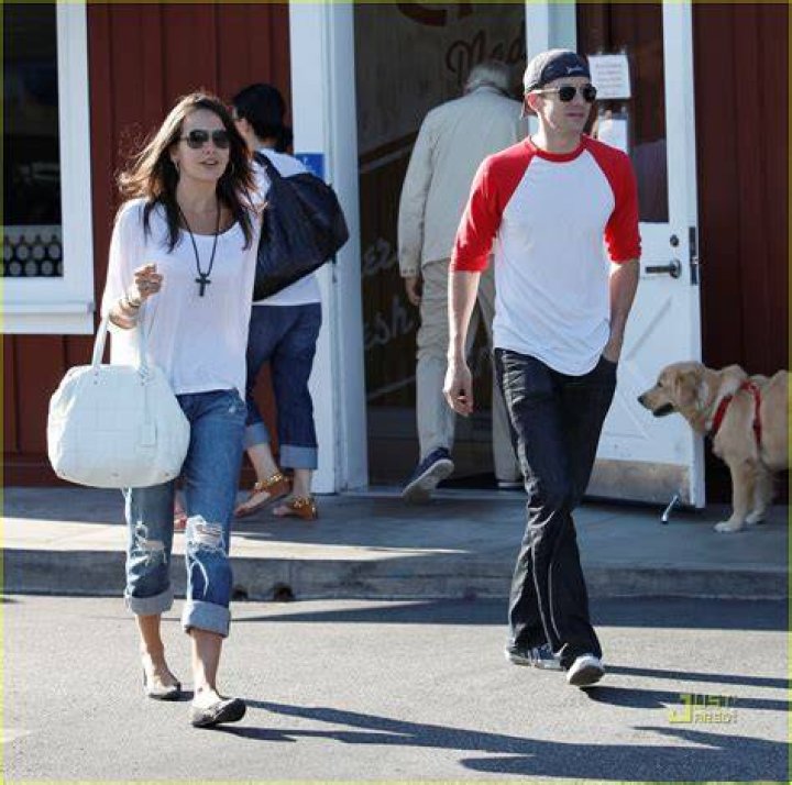 Camilla Belle and Topher Grace