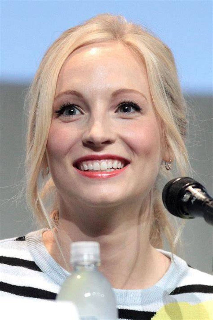 Candice Accola height