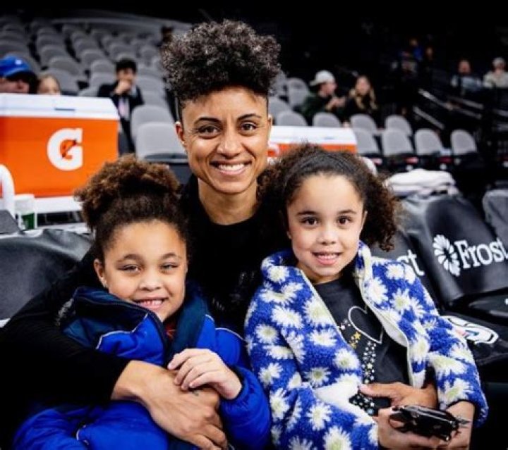 Candice Dupree with her twin daughters, as seen in May 2018
