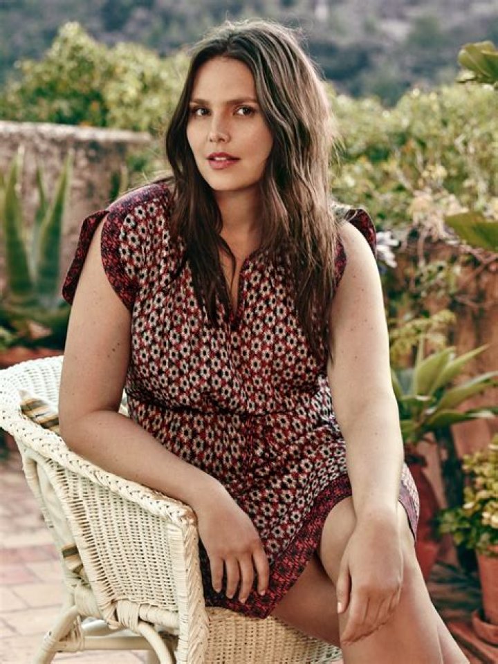Candice Huffine posing for Violeta by Mango SS15 Campaign