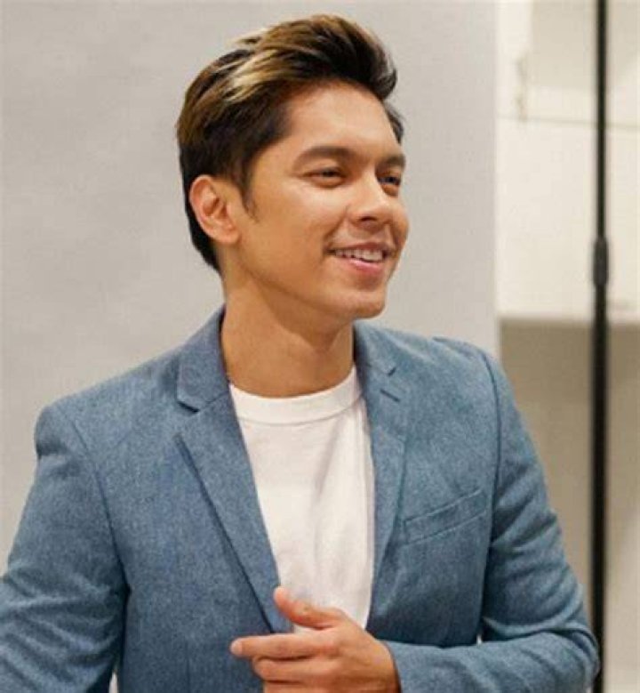 Carlo Aquino as seen in a picture taken while showcasing a product from BEAUT&eacute;DERM in February 2020