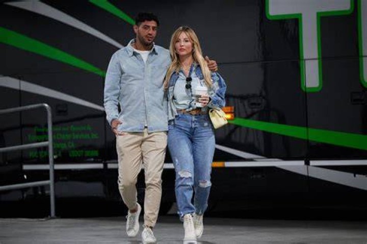 Carlos Vela and Saioa Ca&ntilde;ibano, as seen in October 2019