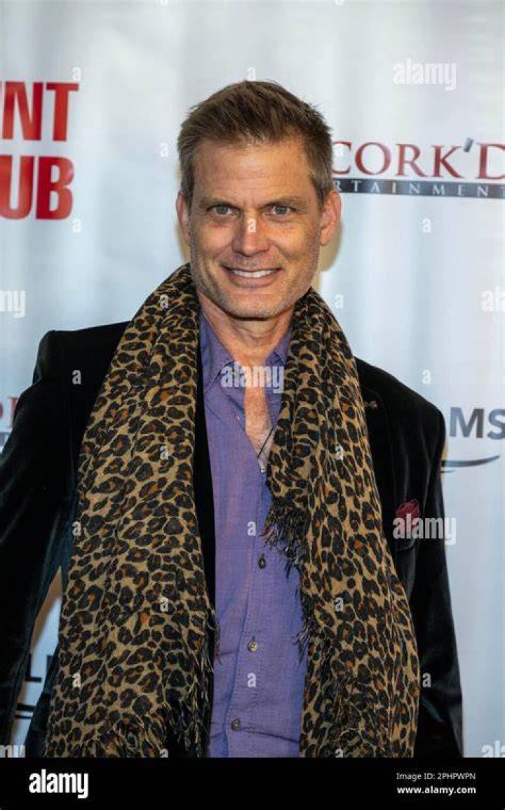 Casper Van Dien speaking at the 2012 Phoenix Comic-Con