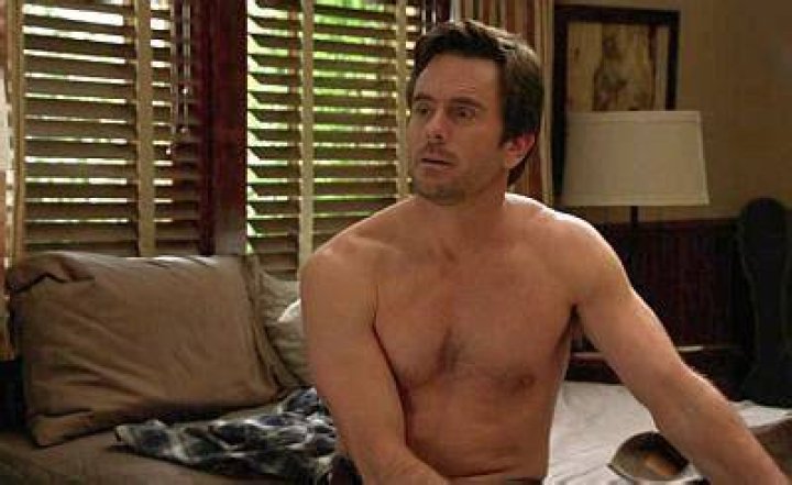 Charles Esten shirtless in a Nashville episode