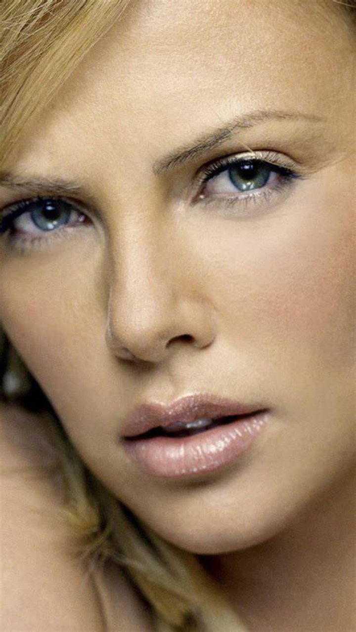 Charlize Theron Face Closeup