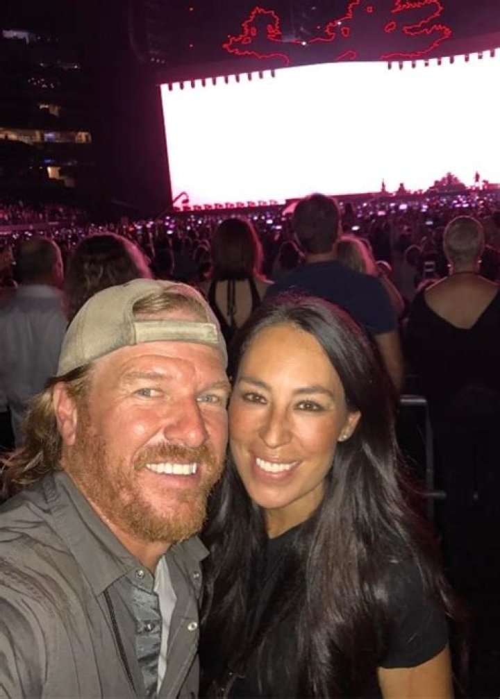 Chip Gaines in a selfie with Joanna Stevens Gaines in May 2017