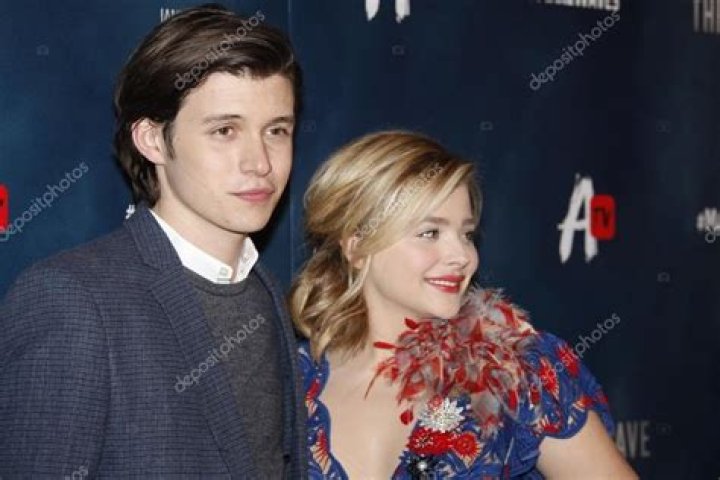 Chloe Grace Moretz and Nick Robinson at 2015 American Music Awards